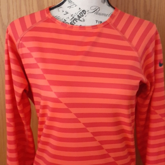 Nike Pro Top - Picture 2 of 8